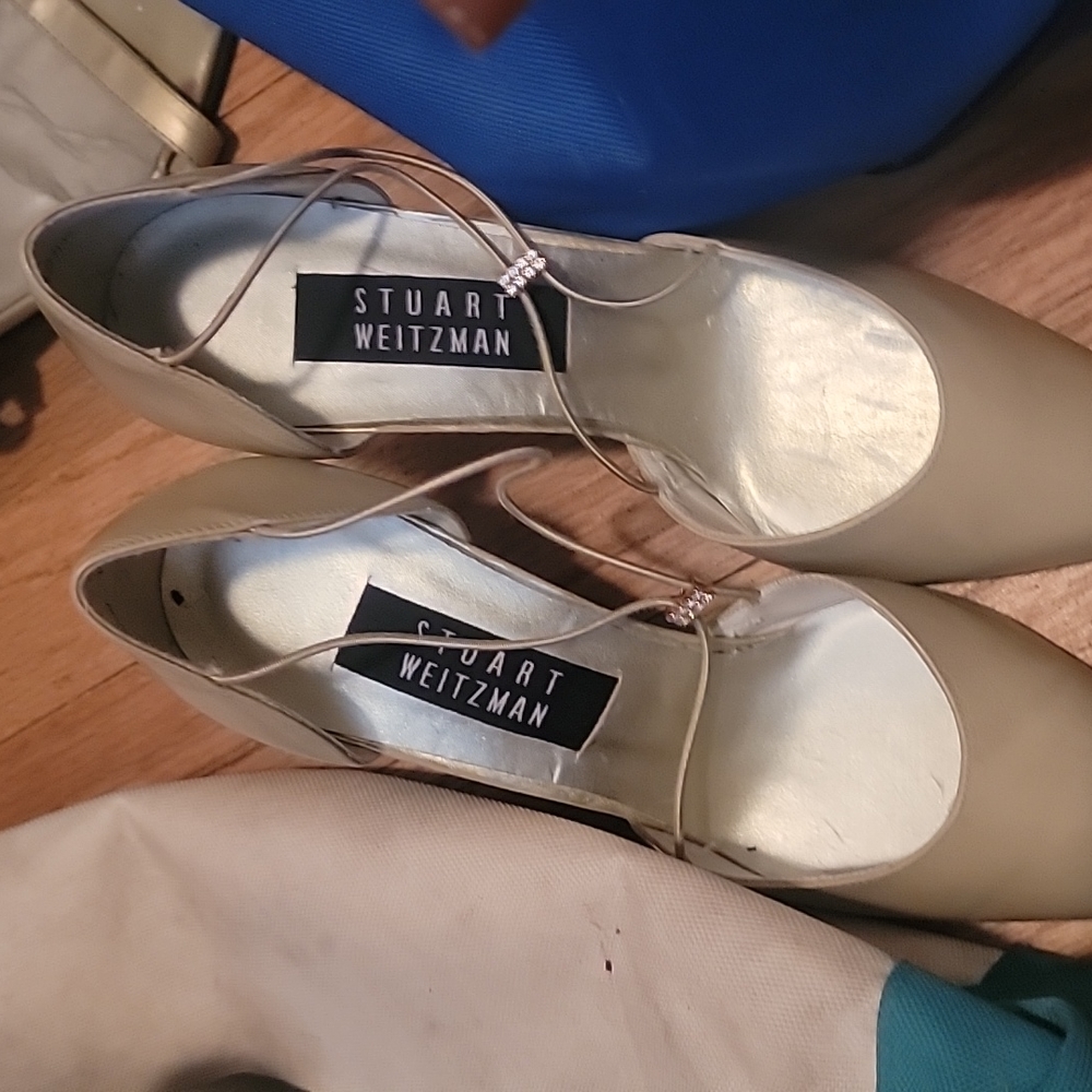 Tan heels